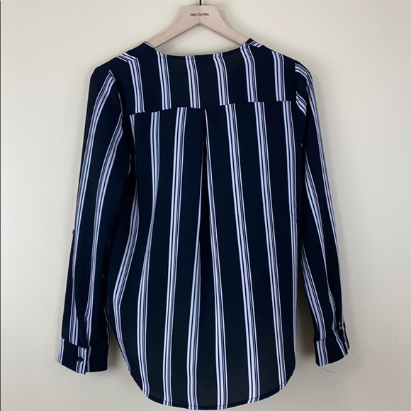 Striped tie front blouse - Picture 6 of 6